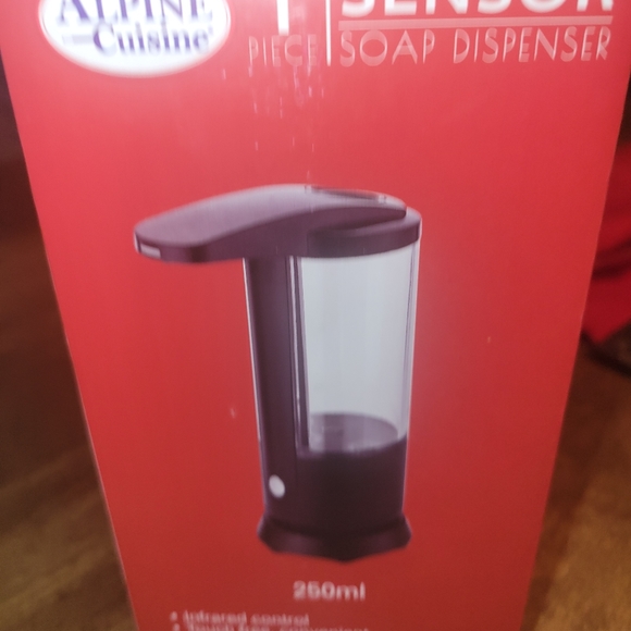 ALPINE SOAP DISPENSER - Picture 2 of 3